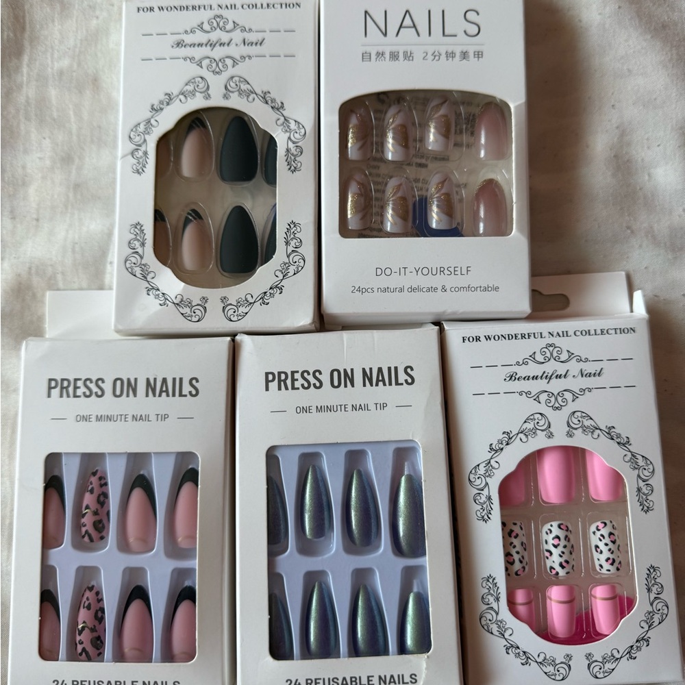 Assorted Press On Nails Set